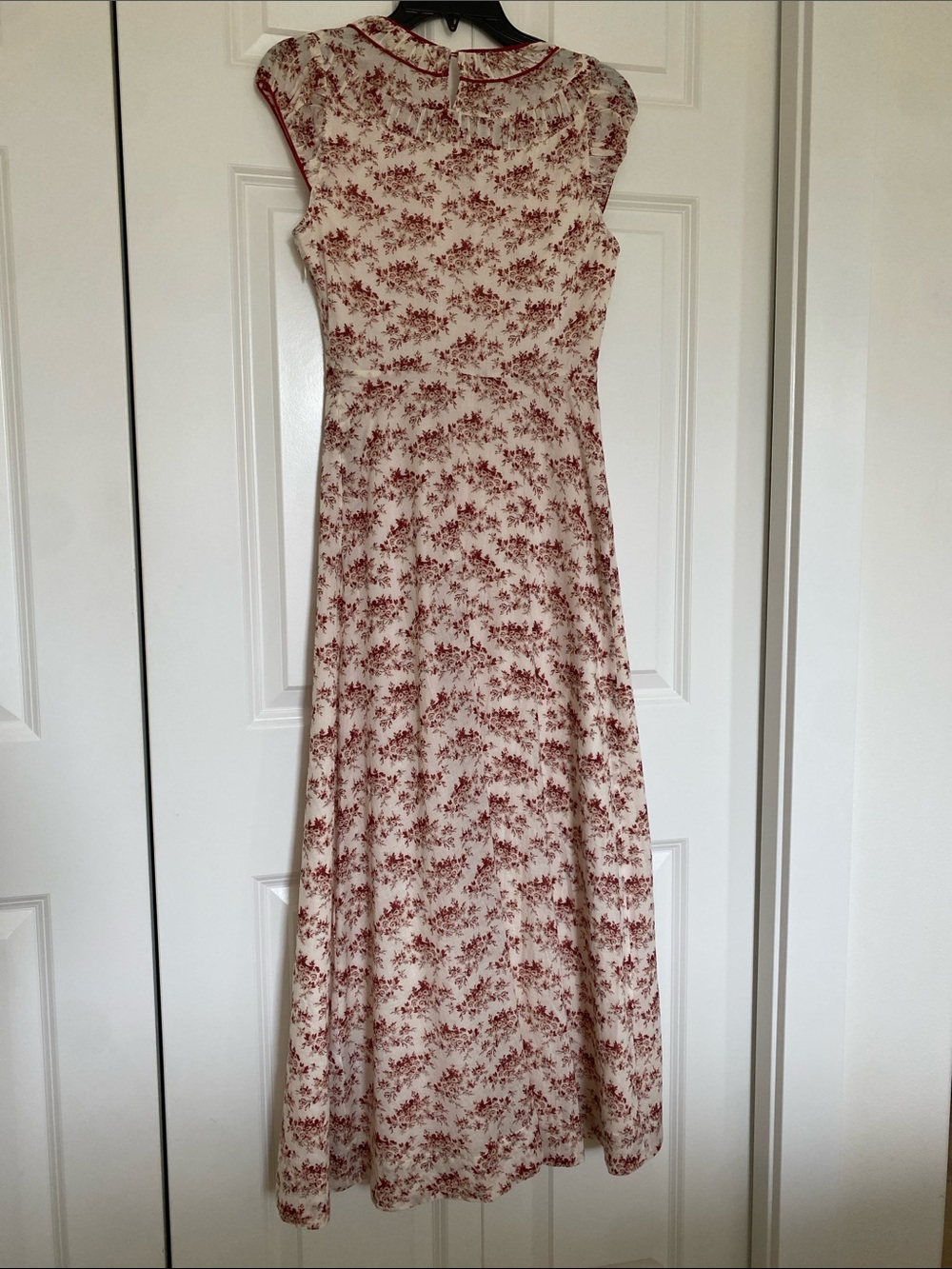 DÔEN Raphaela Dress in Ivory Rosier Floral - Picture 5 of 10